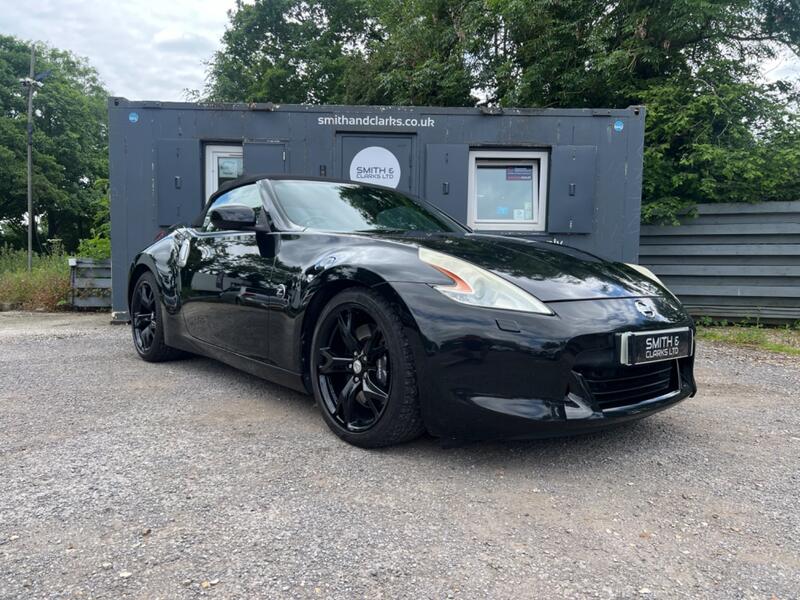 NISSAN 370Z