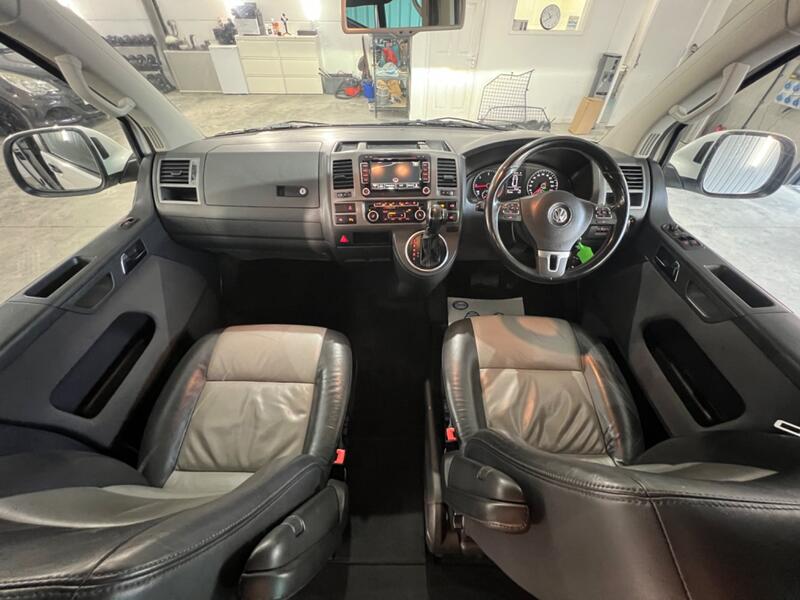 VOLKSWAGEN CARAVELLE