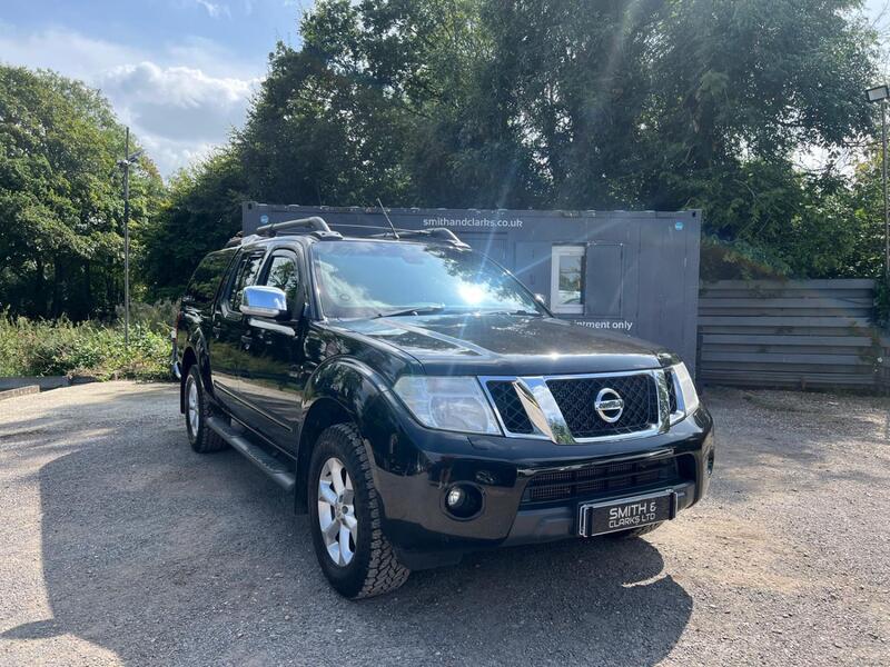 NISSAN NAVARA