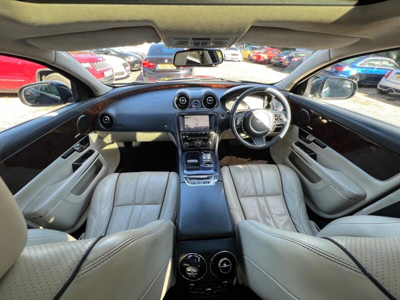 JAGUAR XJ