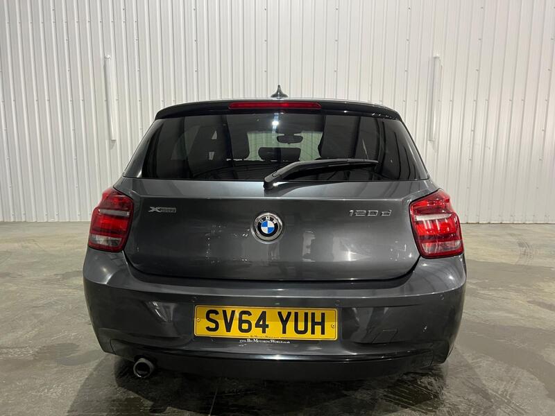 BMW 1 SERIES