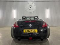 NISSAN 370Z