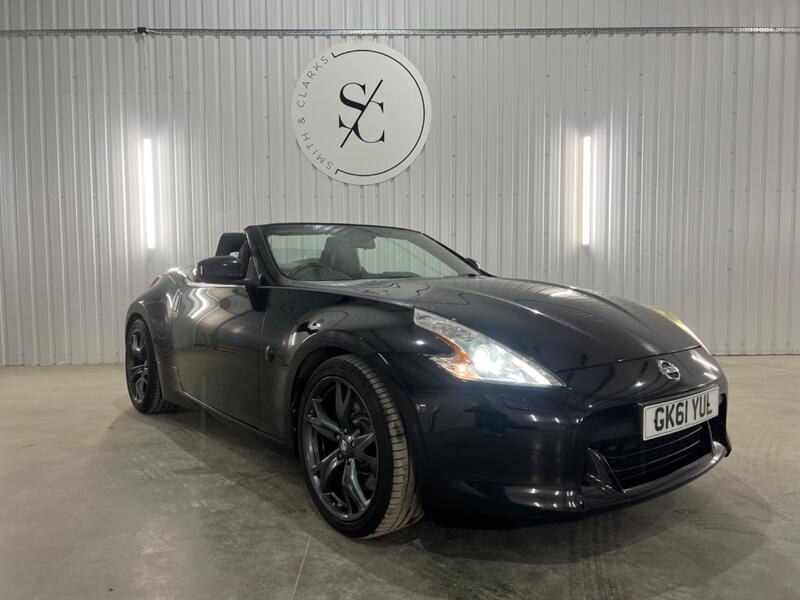 NISSAN 370Z
