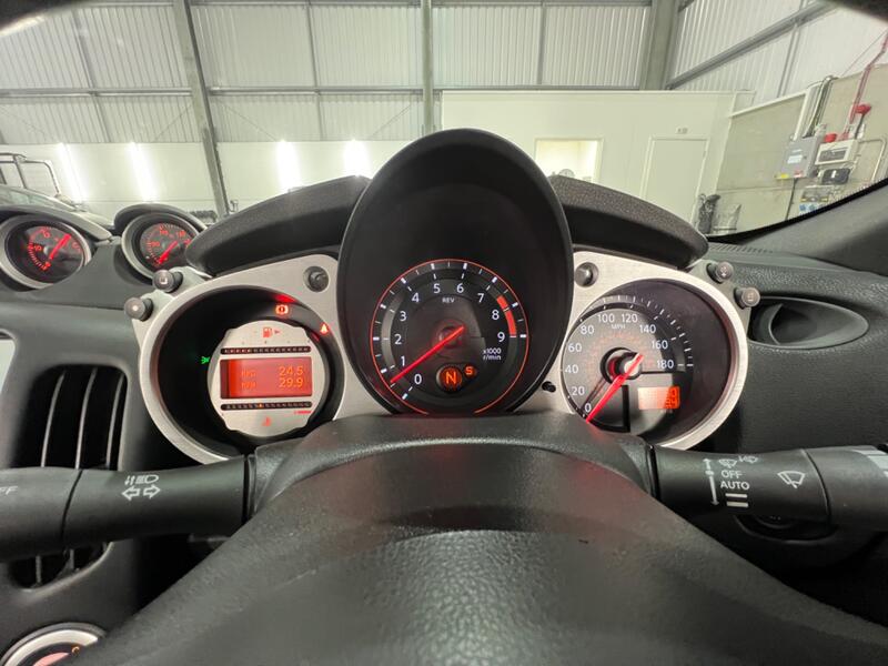 NISSAN 370Z