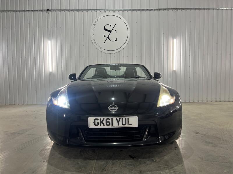 NISSAN 370Z