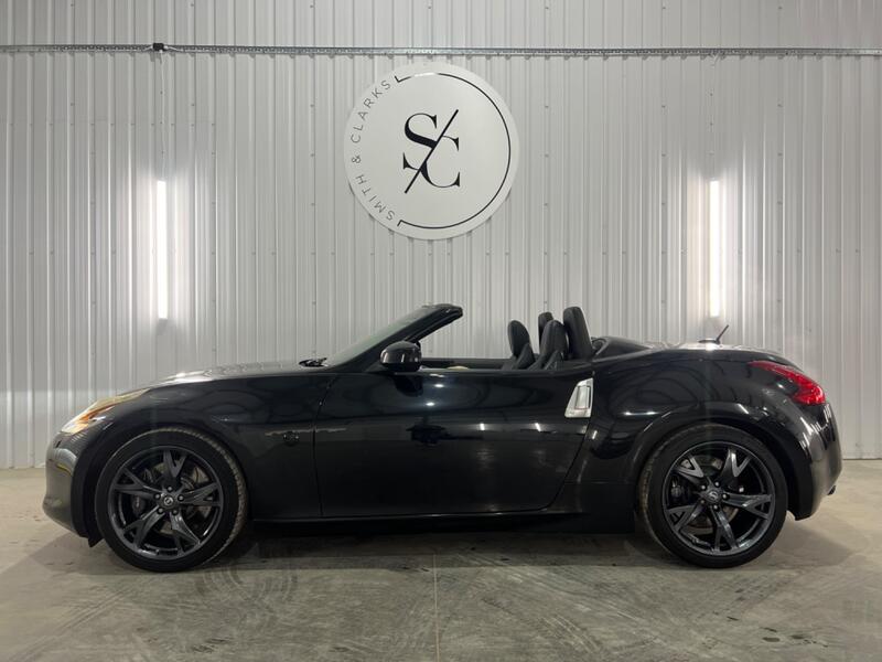 NISSAN 370Z