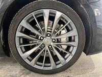 INFINITI Q60