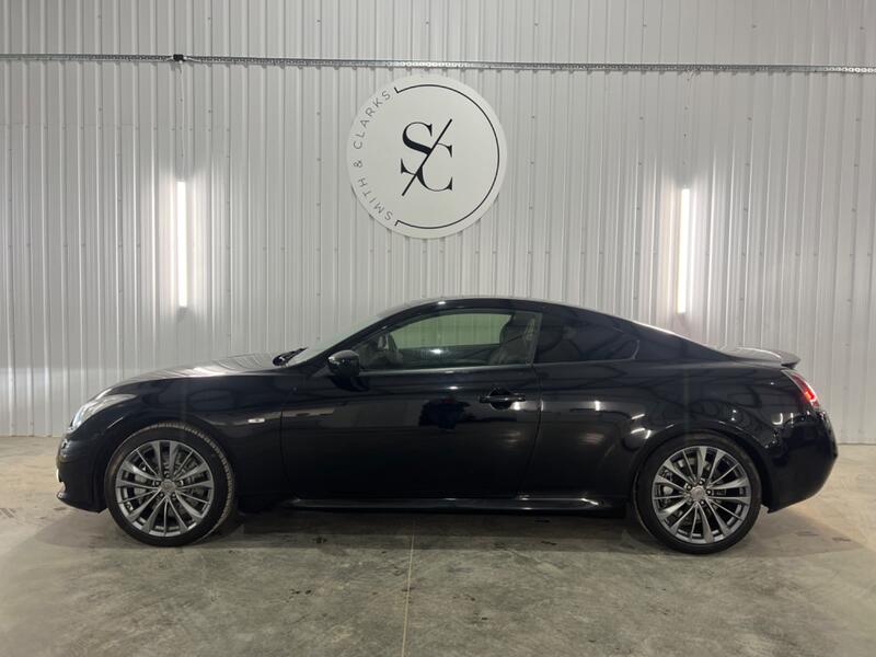 INFINITI Q60