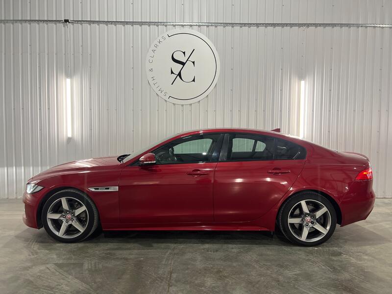 JAGUAR XE