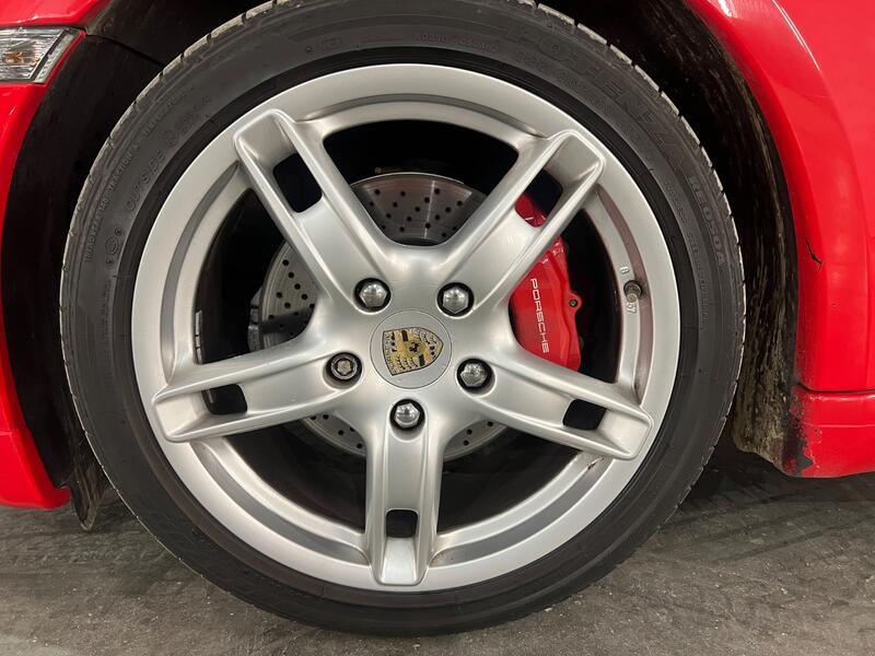 PORSCHE CAYMAN