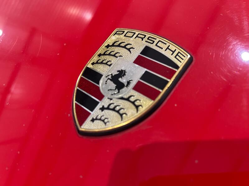 PORSCHE CAYMAN