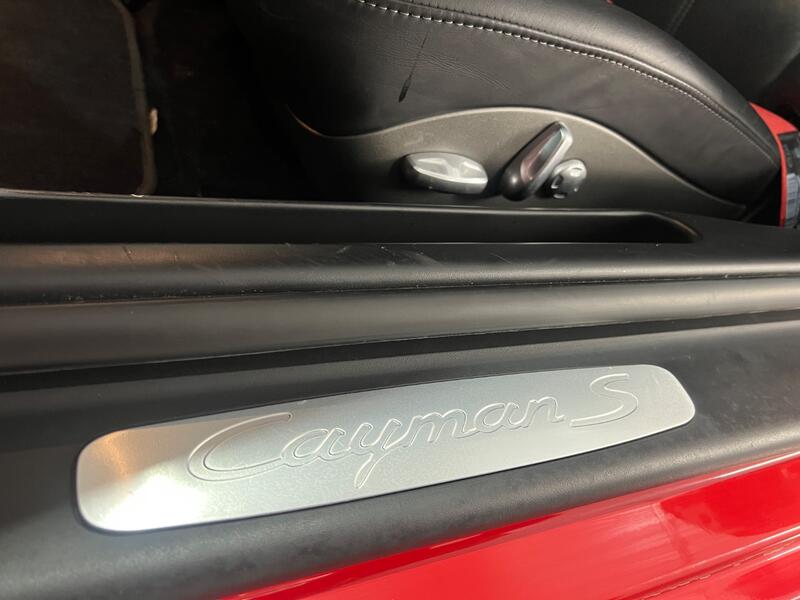 PORSCHE CAYMAN