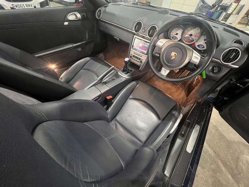 PORSCHE BOXSTER