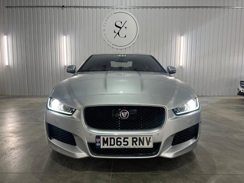 JAGUAR XE