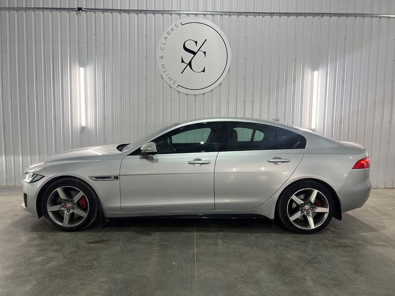 JAGUAR XE