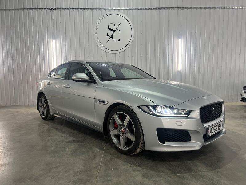 JAGUAR XE