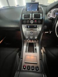 ASTON MARTIN DB9