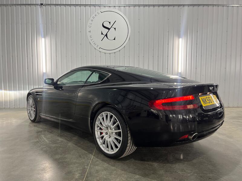 ASTON MARTIN DB9