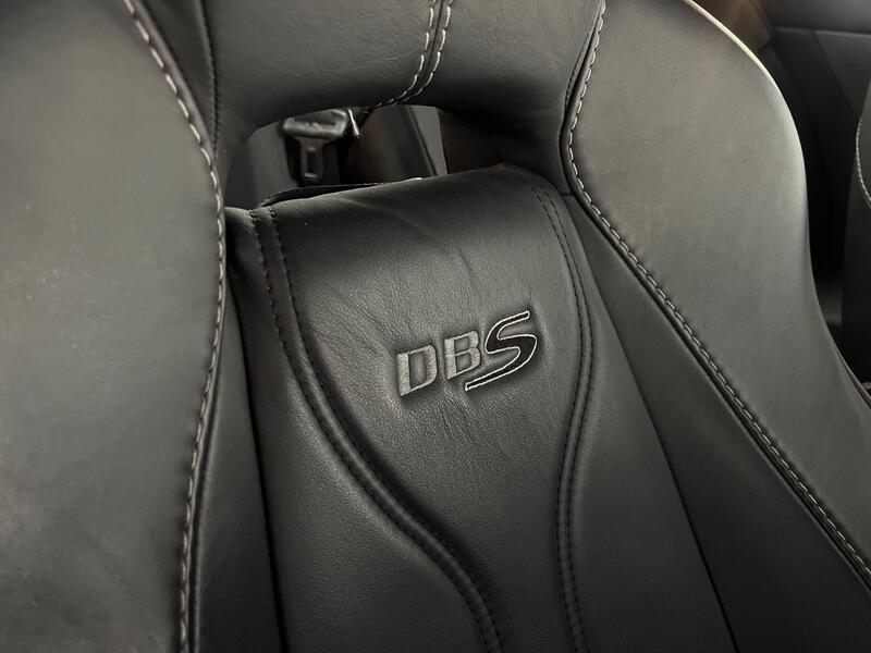ASTON MARTIN DB9