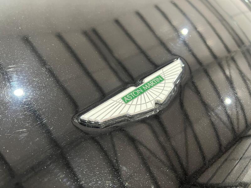 ASTON MARTIN DB9