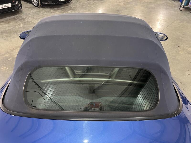 PORSCHE BOXSTER