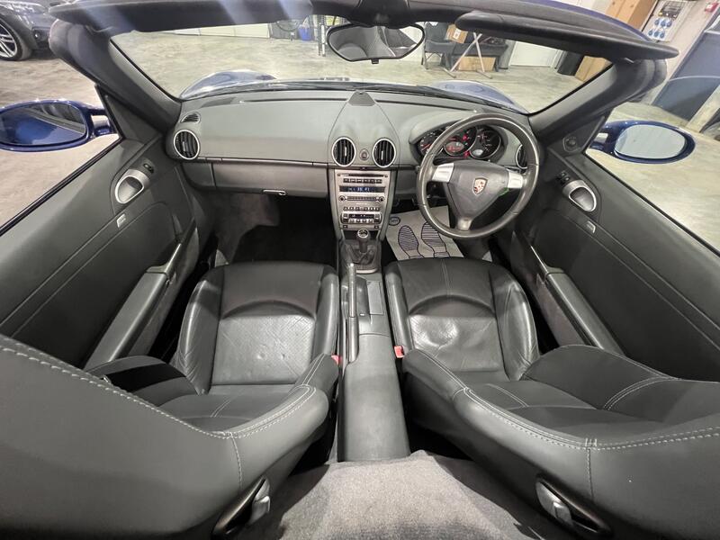 PORSCHE BOXSTER