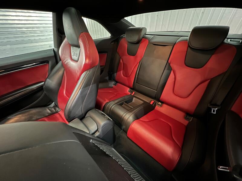 AUDI S5