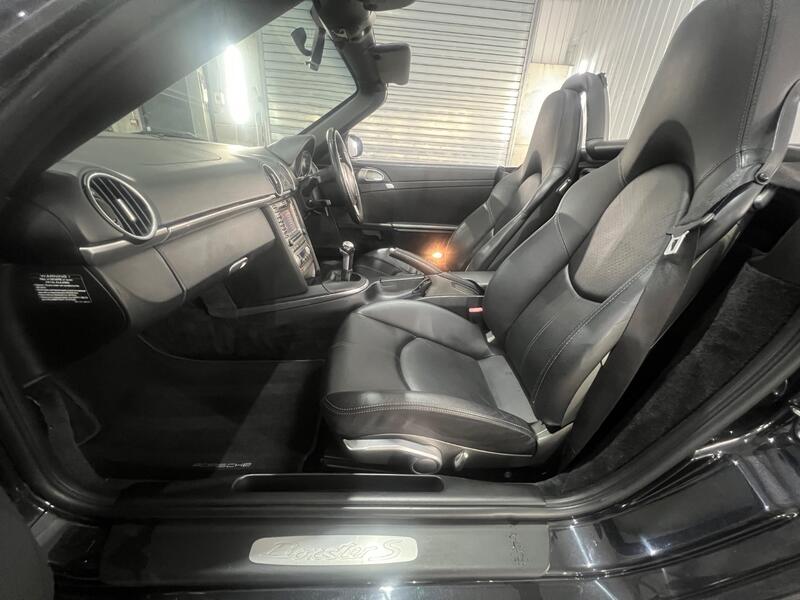 PORSCHE BOXSTER