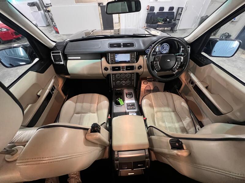 LAND ROVER RANGE ROVER