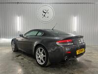 ASTON MARTIN VANTAGE