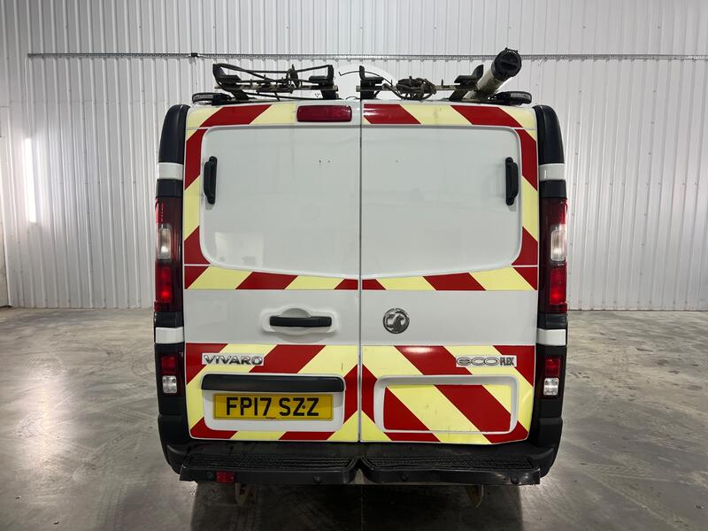 VAUXHALL VIVARO
