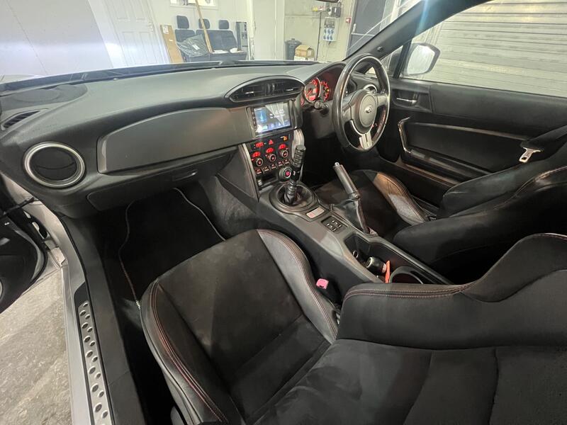 SUBARU BRZ