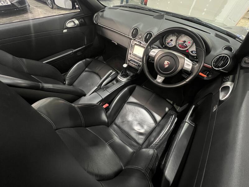 PORSCHE BOXSTER